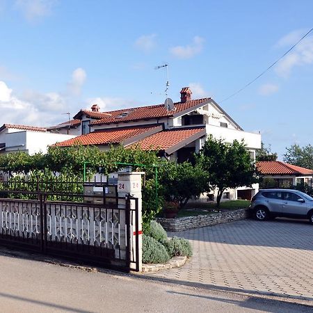 Franko Apartmani Zambratija  Exterior photo