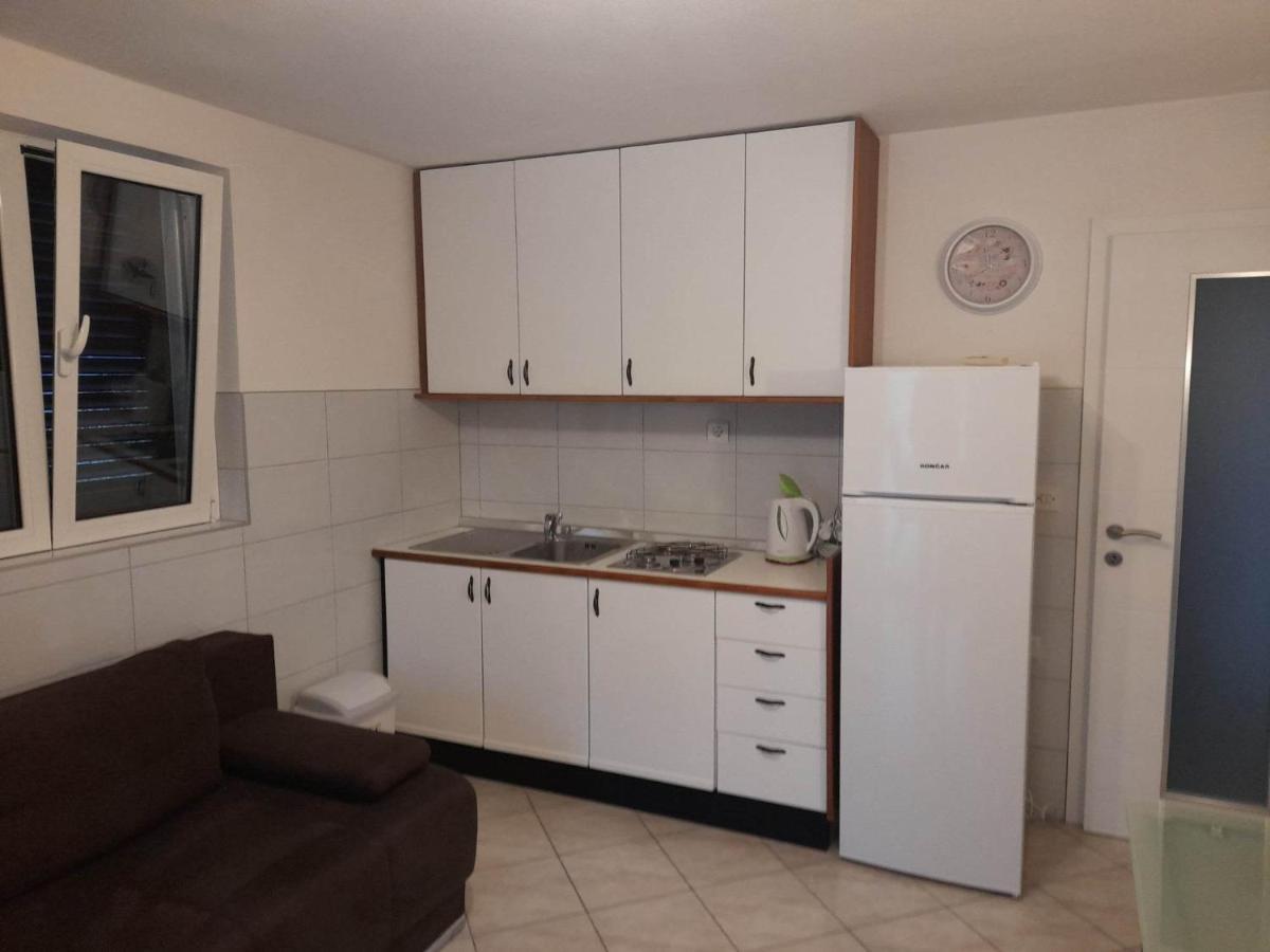 Franko Apartmani Zambratija  Exterior photo