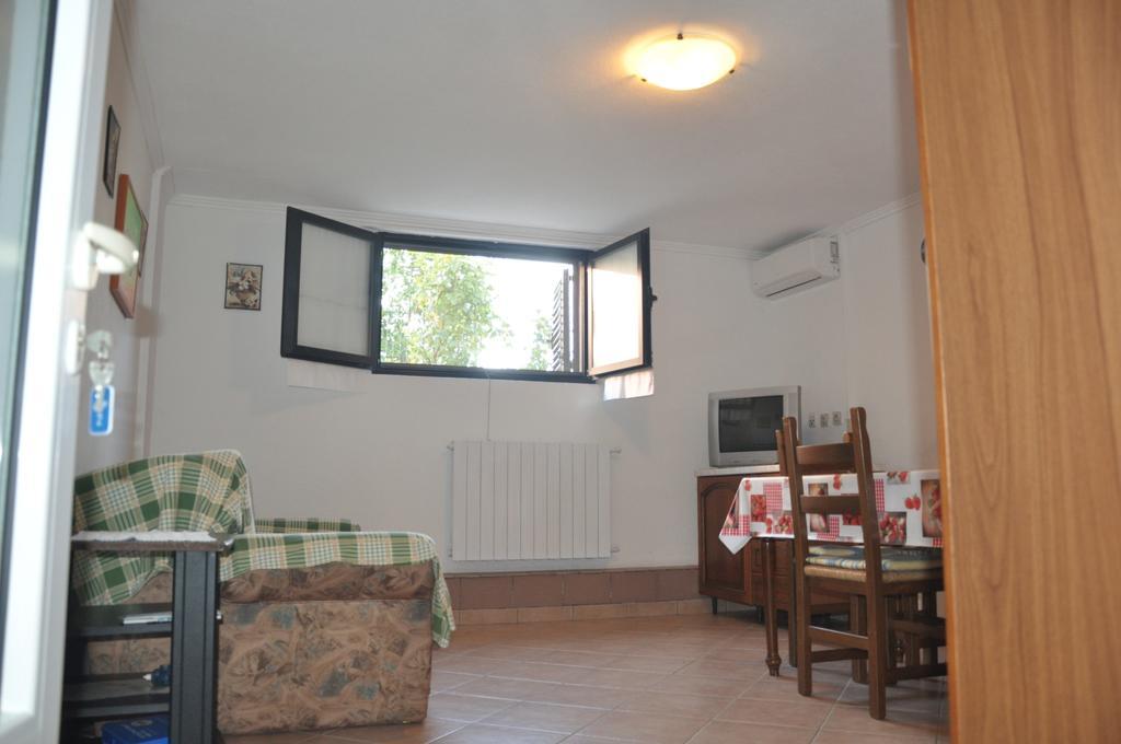 Franko Apartmani Zambratija  Exterior photo