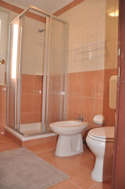 Franko Apartmani Zambratija  Exterior photo